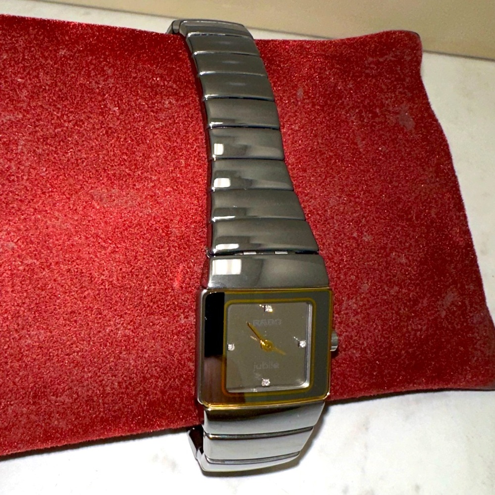 Silver Rado Ceramic bracelet Watch with 3 diamonds